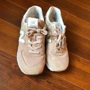 Light pink new balance 574